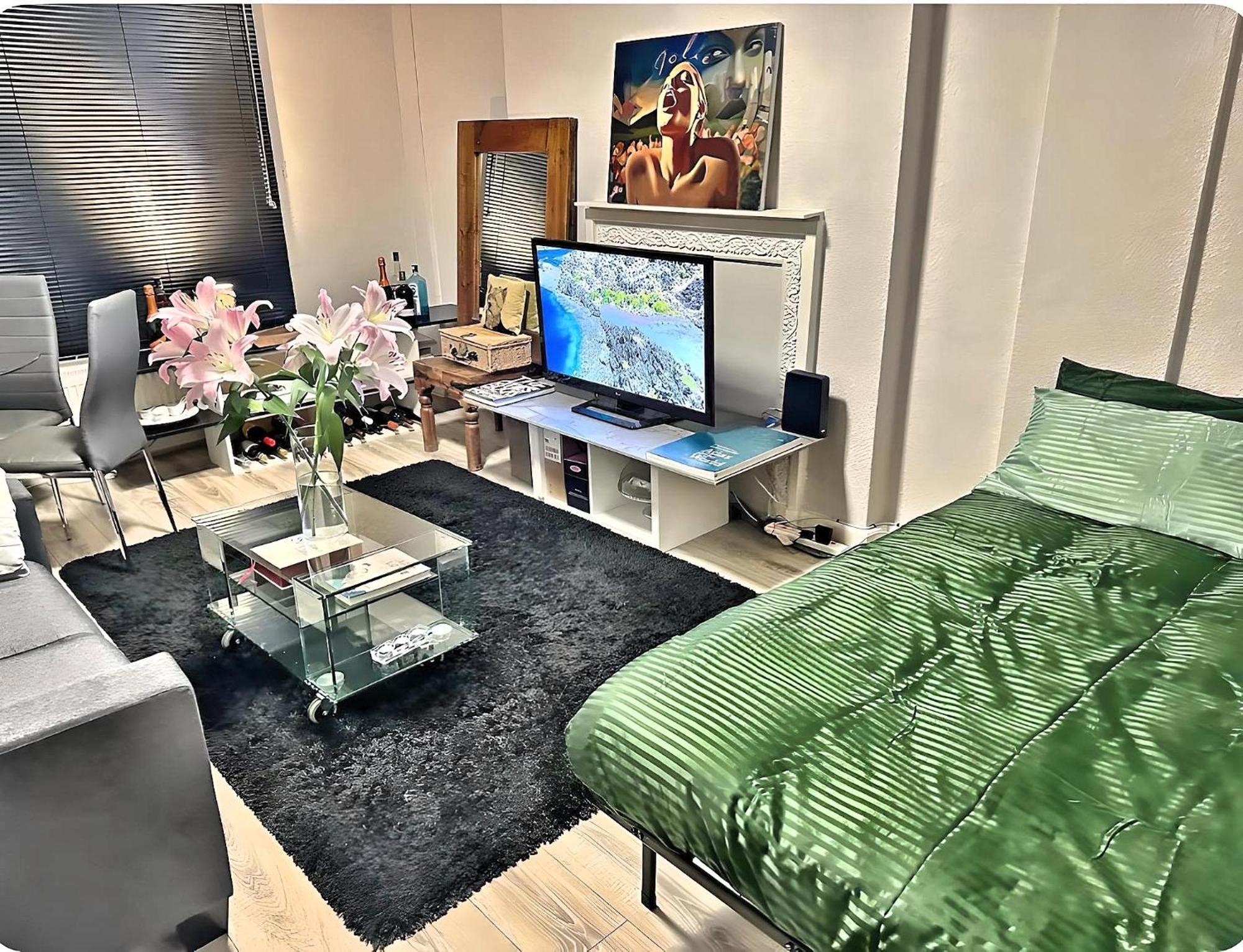 شقة Brixton Hill Retreat Modern And Cosy لندن المظهر الخارجي الصورة